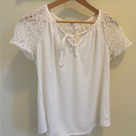 Ardene White Blouse with Lace Detailing and Tie Neck - Picture 1 of 4